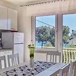 Apartament Meri *