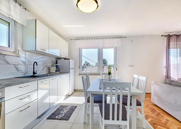 Meri Apartment *